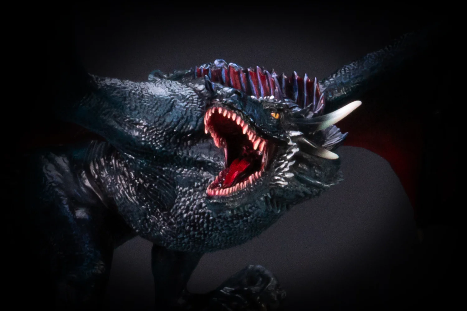 Game of Thrones™ x StudioForge™ | Drogon's Fury™ | 8.5” Collector’s Chef Knife & Sculpted Display Stand - Image 6
